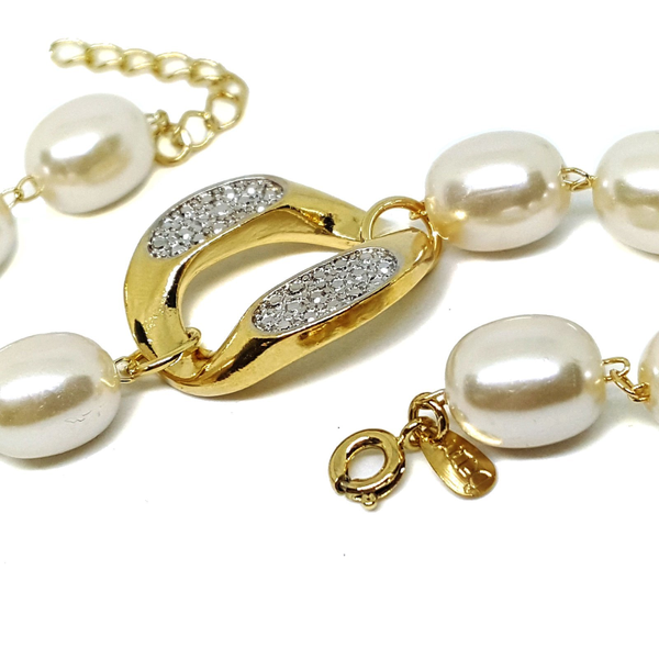 (1-0748-h5) Gold Overlay Link Pearl Bracelet 7.5"-8" adjustable length. 10mm Pearls.