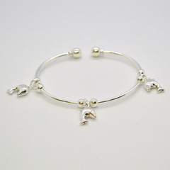 (2-0731-h8) Sterling Silver Dolphins Balance Bangle.