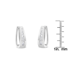 14k White Gold 1/4ct Diamond Huggy Hoop Earrings (I-J I2-I3)
