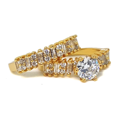 (1-3183-h5) Gold Overlay 2pc Wedding Ring Set.