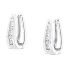 14k White Gold 1/4ct Diamond Huggy Hoop Earrings (I-J I2-I3)
