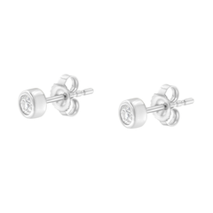 10K White Gold 1/6ct. TDW Diamond Bezel Stud Earrings (H-I,SI2-I1)